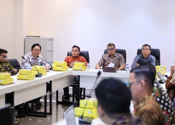 Tindak Lanjut SE Walikota, Sekda Zulkifly Dorong Pekerja Konstruksi Proyek Pemkot Makassar Terkover BPJS Ketenagakerjaan