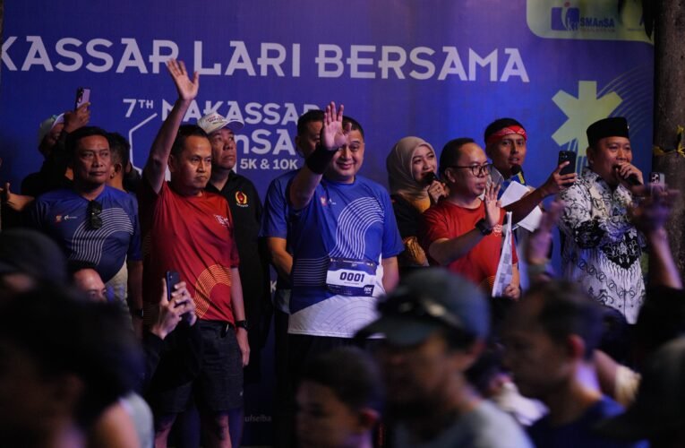 Wali Kota Makassar Lepas Peserta dan Ramaikan Kategori 10K Makassar SMAnSA Run 2026