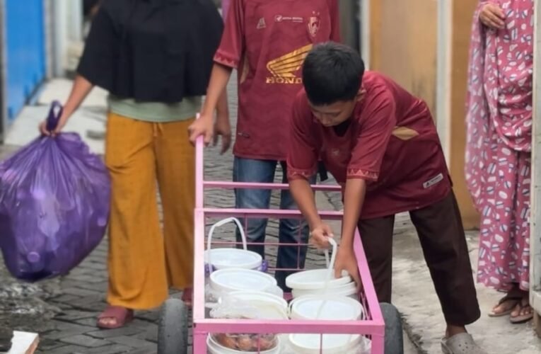 Inspiratif! Ketua RT di Makassar Berhasil Bangun Budaya Pilah dan Olah Sampah dari Rumah