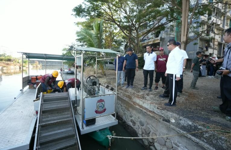 Aksi Bersih World Clean Up Day di Makassar, 74 Kg Sampah Berhasil Dikumpulkan Oleh DLH
